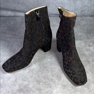NWOT Stuart Weitzman Women Sz 7M / EU 37.5 Leopard Print Ankle Boots Animal